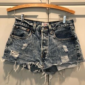 Levi’s Mid Rose Jean Shorts